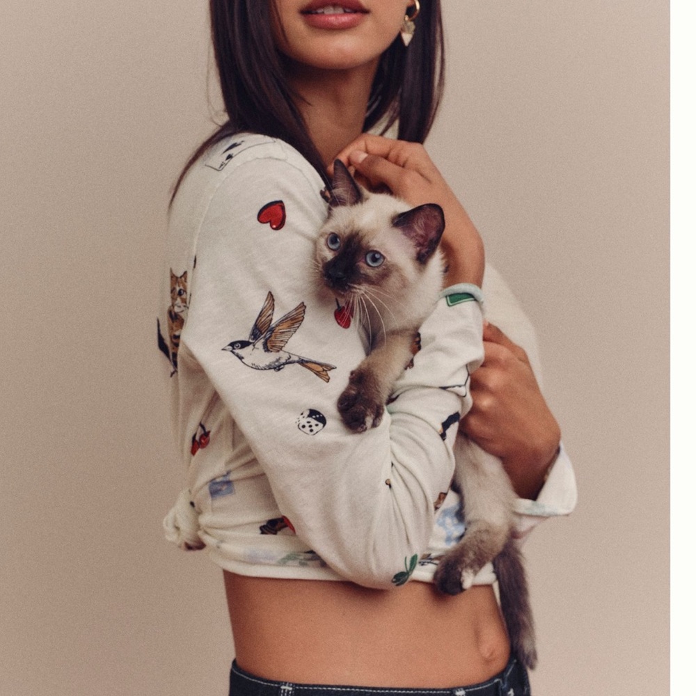 ♠️Anthropologie Caitlyn Long Sleeve Boxy Tee Maeve New Medium Cat Bird Ace Bunny - Picture 2 of 16